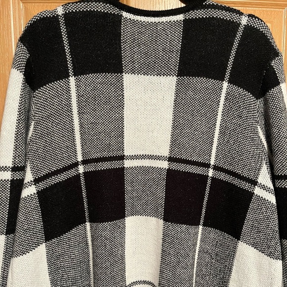 Apt 9 Black and White Plaid Duster Cardigan - Picture 14 of 15